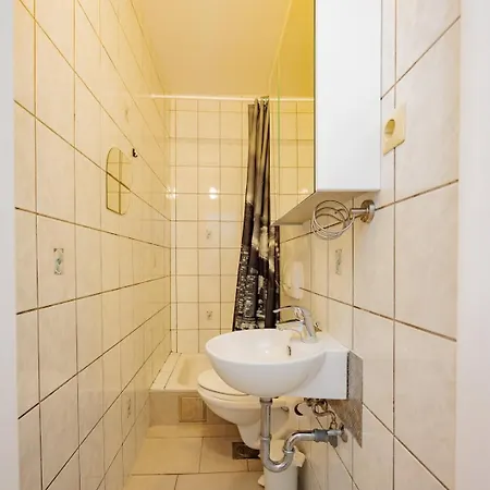 Crowonder Lucky Holiday House With Pool And Patio 30 Meters From The Beach Zadar Exterior photo