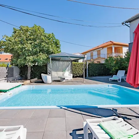 Crowonder Lucky Holiday House With Pool And Patio 30 Meters From The Beach Zadar Exterior photo