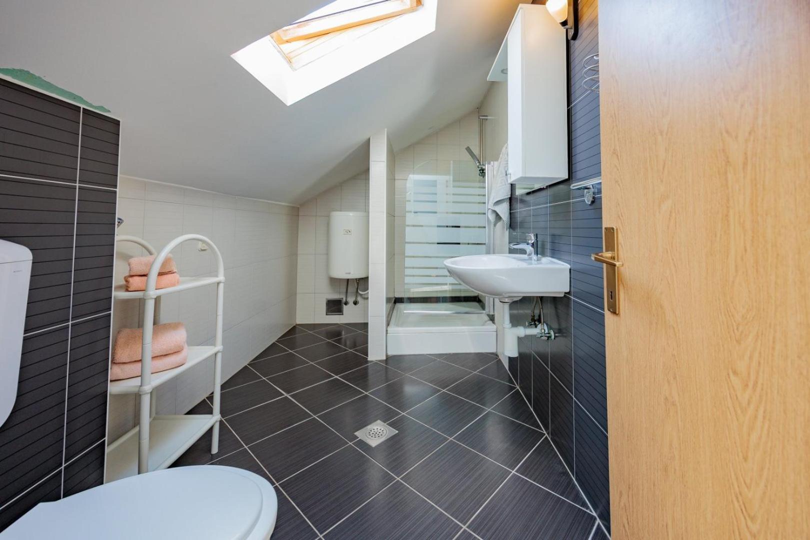 Apartmán Crowonder Lucky House With Pool And Patio 30 Meters From The *
