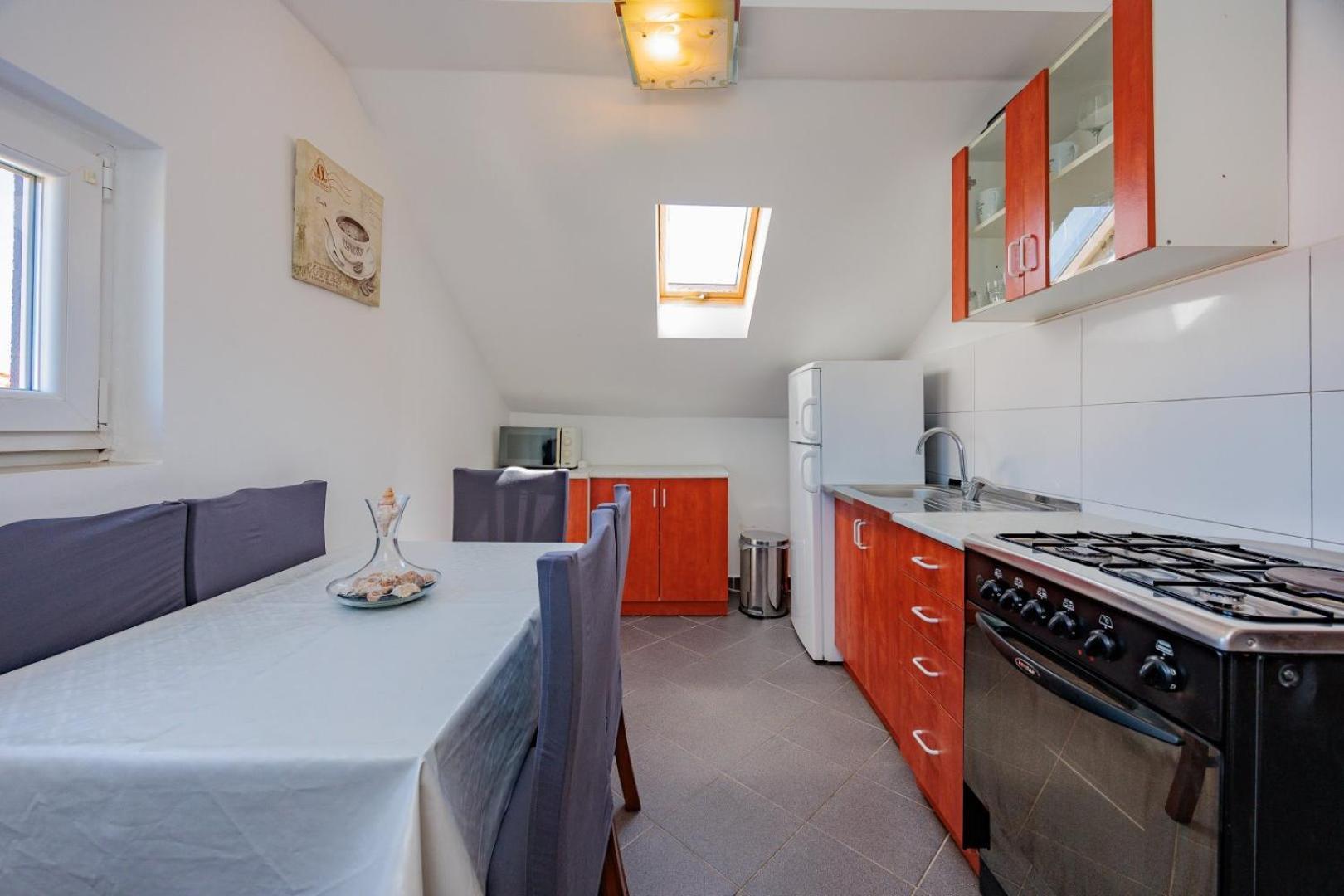Crowonder Lucky House With Pool And Patio 30 Meters From The Apartmán Zadar