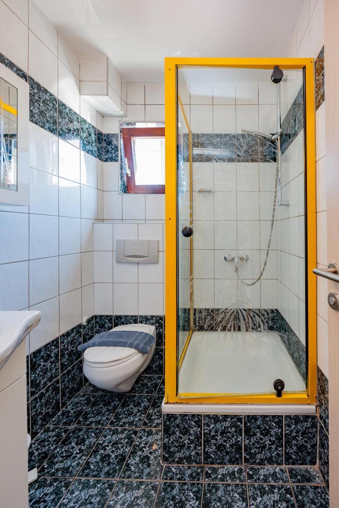 Crowonder Lucky House With Pool And Patio 30 Meters From The Appartement *