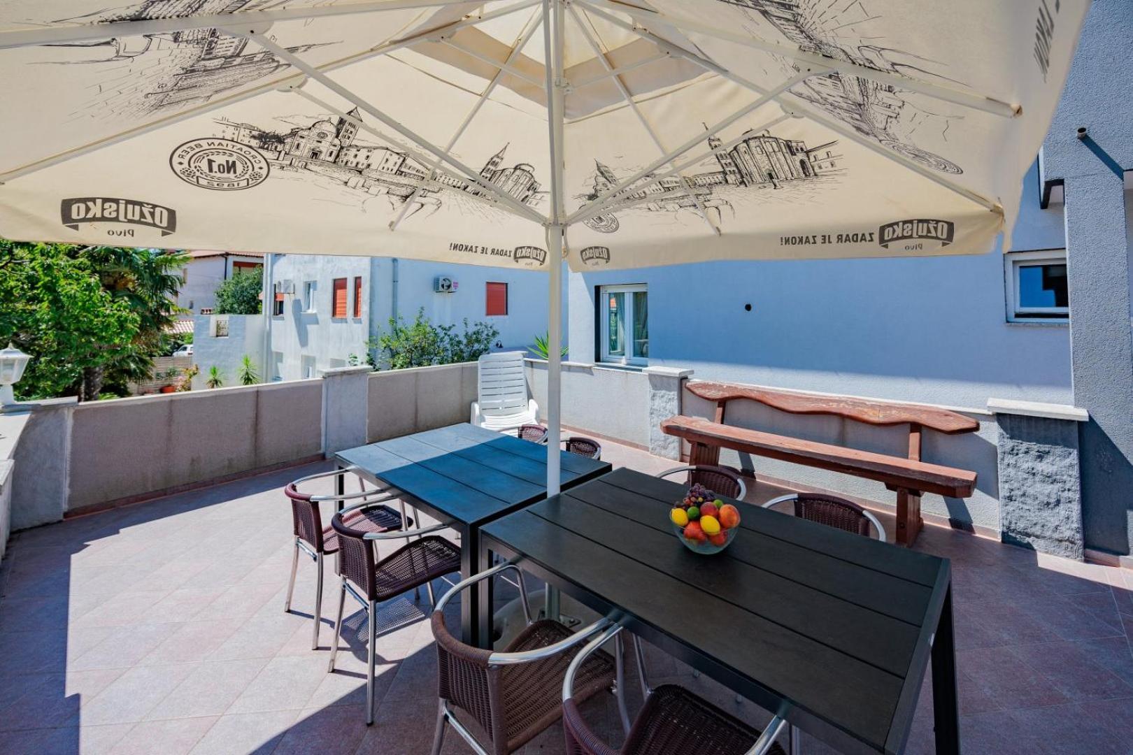 Apartment Crowonder Lucky House With Pool And Patio 30 Meters From The *