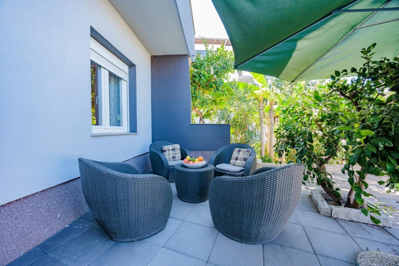 Crowonder Lucky House With Pool And Patio 30 Meters From The Apartmán Zadar