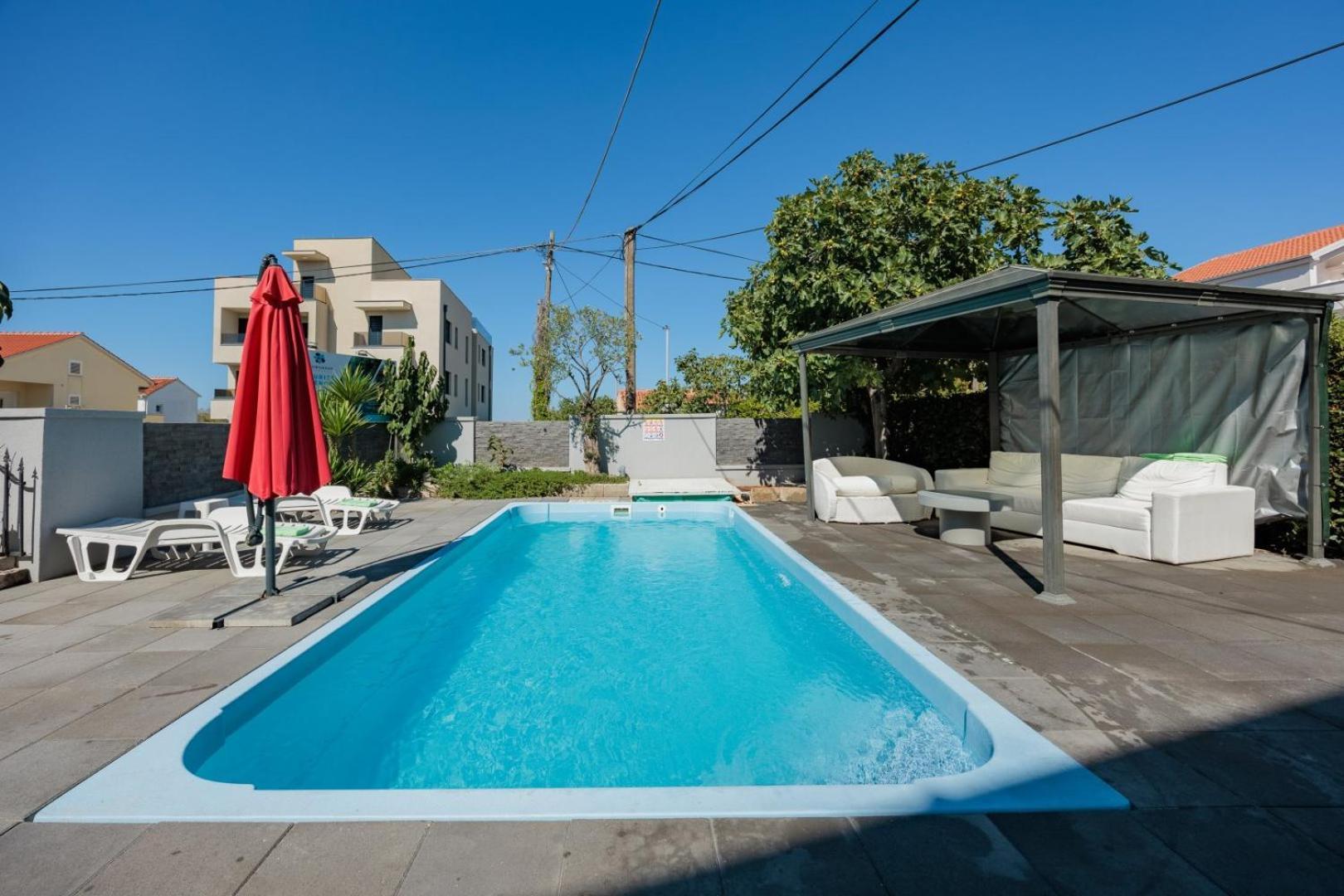 Apartmán Crowonder Lucky House With Pool And Patio 30 Meters From The Zadar